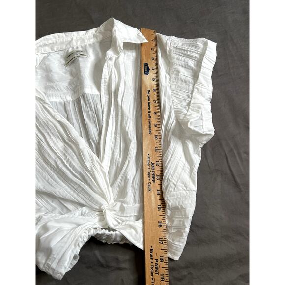 Urban Outfitters womens size M top white crinkle material crop cap sleeveWN - Picture 4 of 7